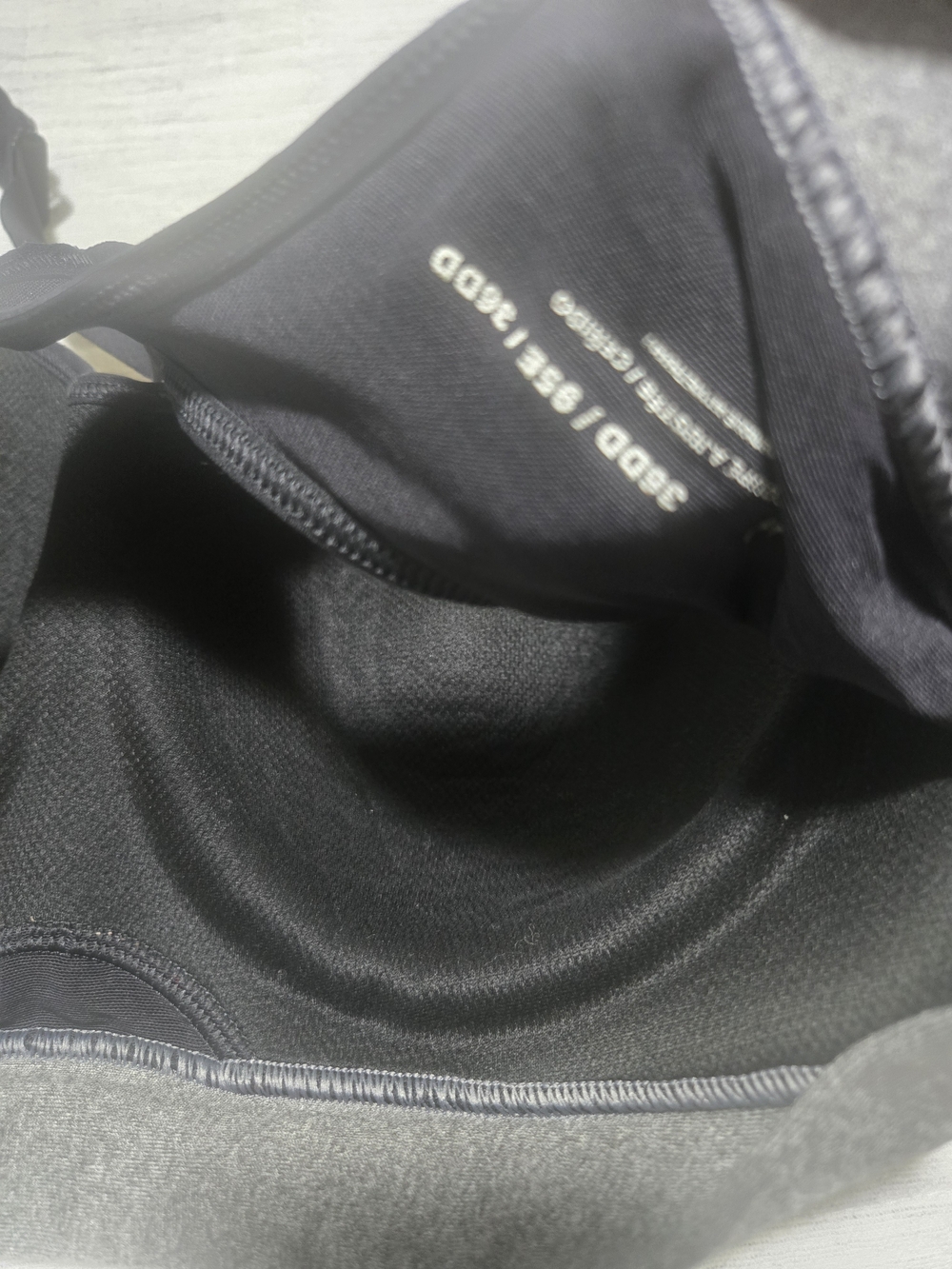 Under Armour Women's Charcoal Gray Molded Sports Bra with Logo - Picture 4 of 10